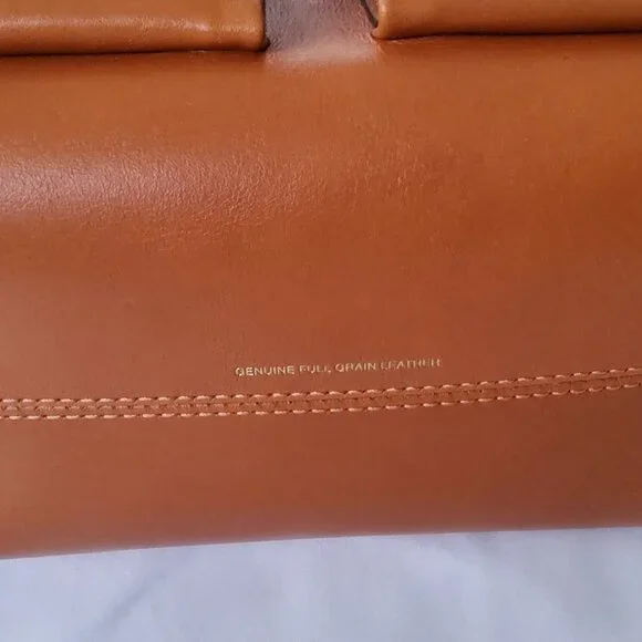 Like New Coach Twin Turnlock 20 in Toffee CCC55 - Picture 4 of 9